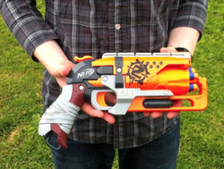 Nerf Zombie Strike Hammer pistolet +5 naboi ZA4579